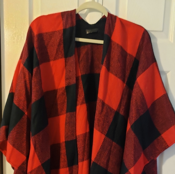 Poncho/wrap - Picture 2 of 2